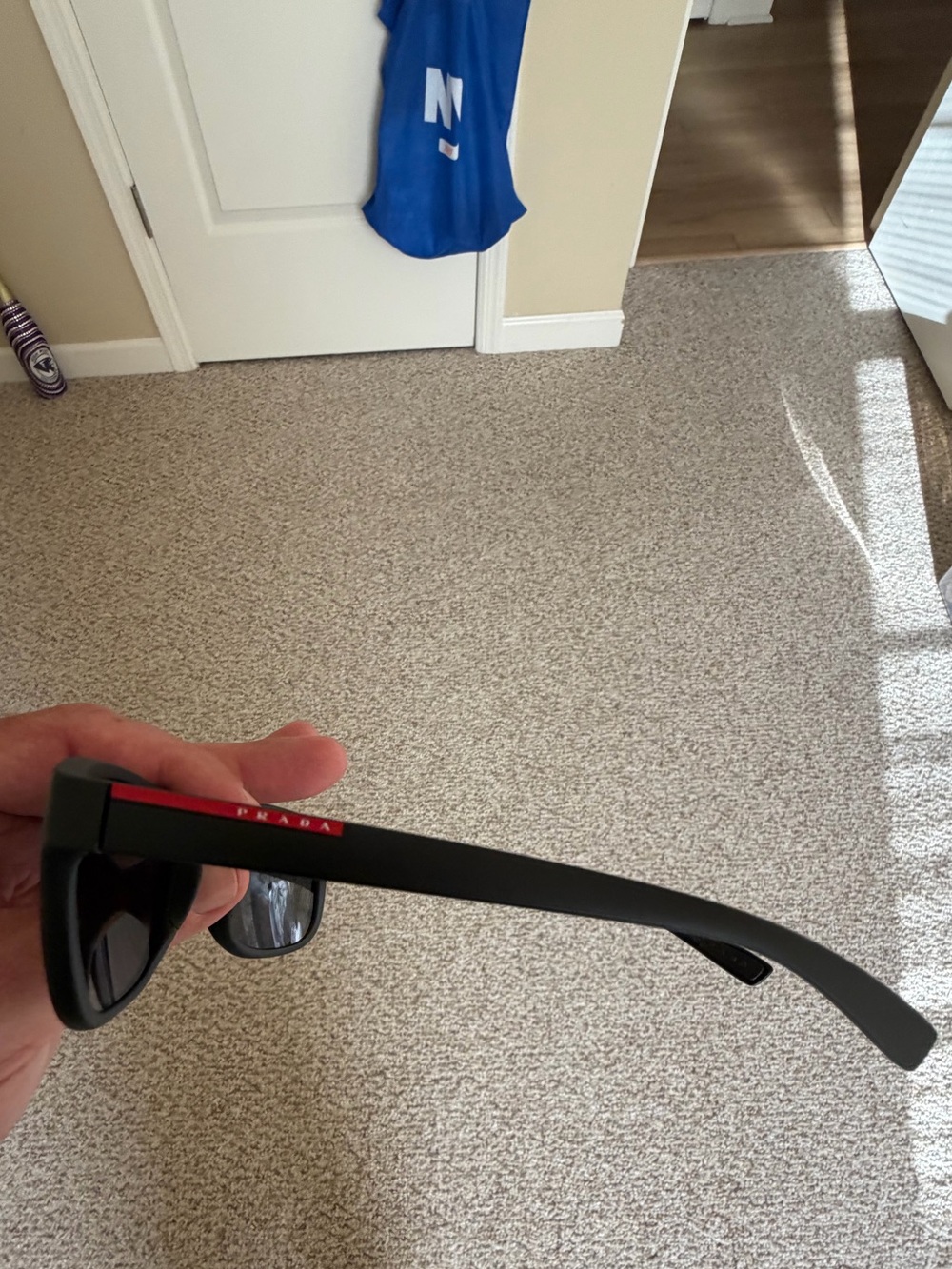 Prada sunglasses with case color Black - Picture 3 of 8